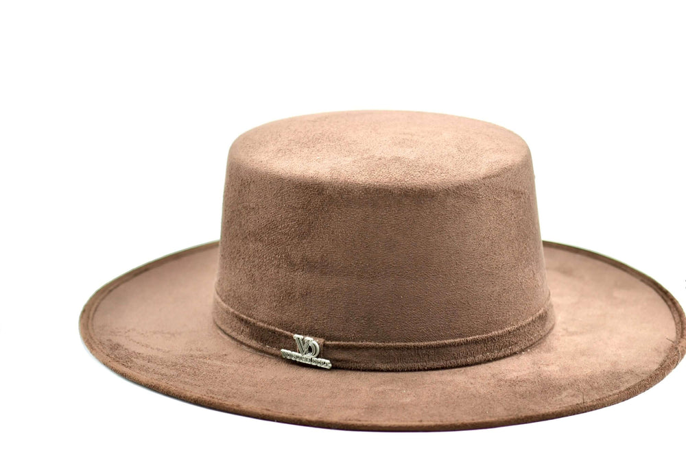 
                  
                    FLAT TOP DAKOTA PIP HATS
                  
                